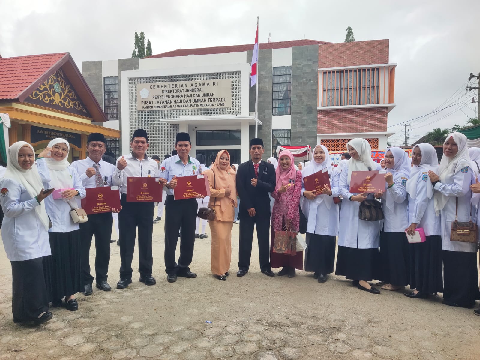 MTs N 1 Merangin Ikuti Upacara Peringatan HAB Kementerian Agama ke-79