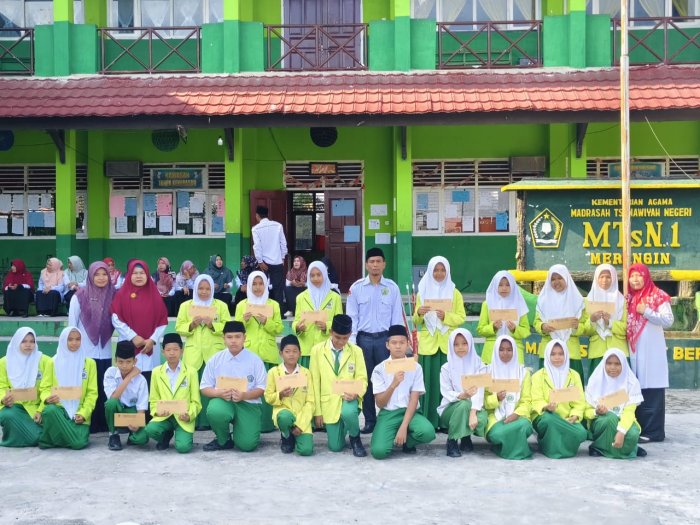 Penyaluran Zakat BAZNAS: Untuk Memotivasi Semangat Belajar