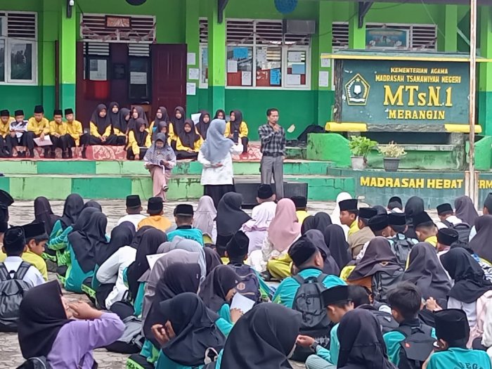 Kultum Jumat: Manfaat Senyum Bukan Sekadar Ibadah, Namun Juga Menebar Kebahagiaan