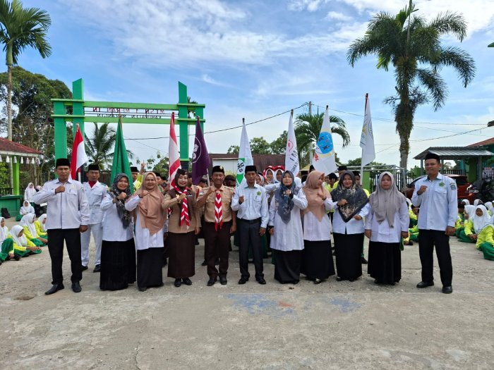 Pelantikan Serentak Intra dan Ekstrakurikuler MTsN 1 Merangin Masa Bakti 2025/2026