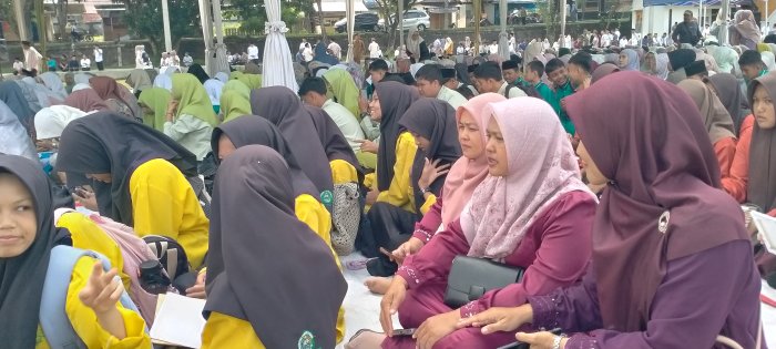 Hadiri Peringatan Maulid Nabi Muhammad SAW Meriah Di Kantor Bupati Merangin