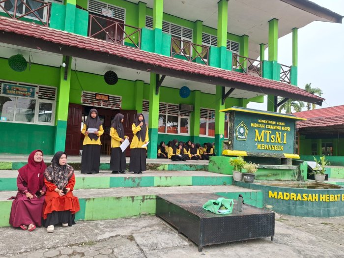 Kultum Jumat: Menutup Aurat Hidup Selamat Dunia Akhirat