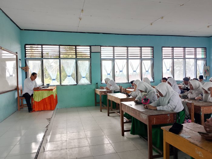 Hari Ke-4 Sumatif Akhir Semester Ganjil T.P.2025/2026 Minus Kendala